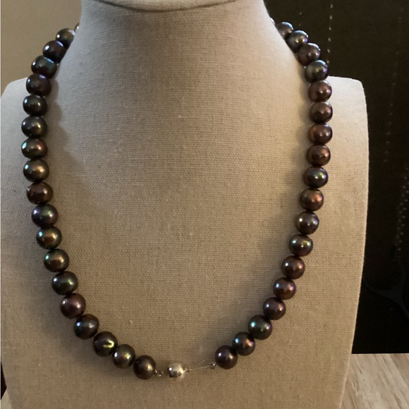 Baroque Pearl Neck